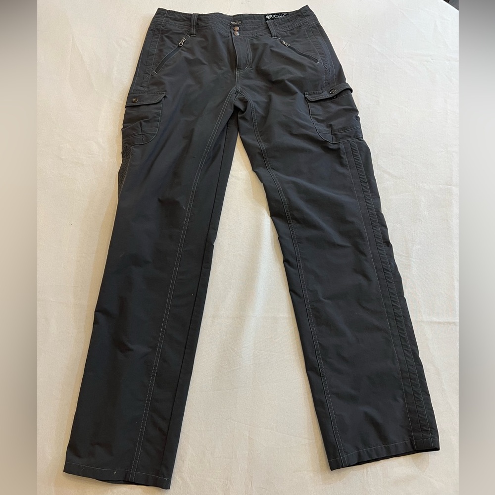 Kuhl Women's Straight Leg Cargo Pants in Black